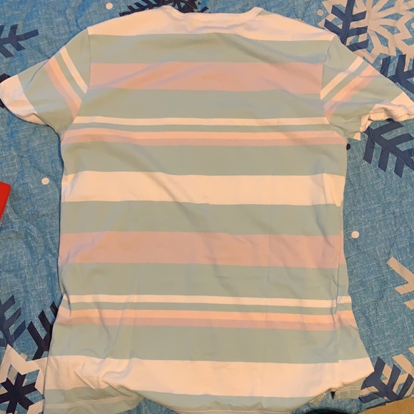 Levi’s Tshirt - Picture 3 of 3